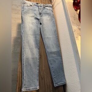 Curve Appeal High-Rise Essential Skinny Light Blue Women's Jeans, size 10/30